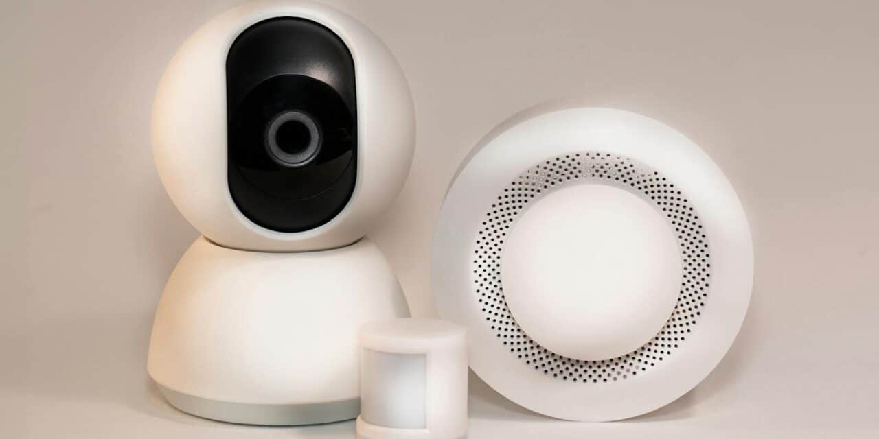 IoTセキュリティカメラ10選：安全性と機能を徹底比較
